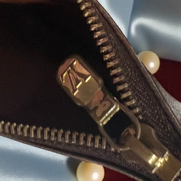 Louis Vuitton Pochette Clés Small Keychain or Coin Case ALL INCLUSIVE! - Picture 6 of 10